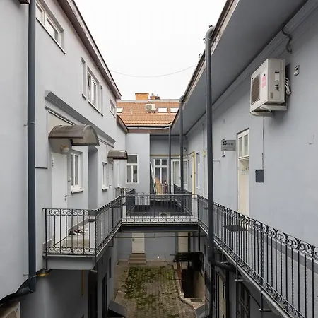 7th Heaven, - Old Town Apartmán *