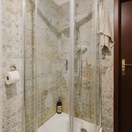 7th Heaven, - Old Town Apartment