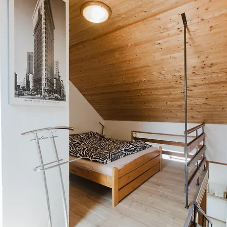 7th Heaven, - Old Town アパート *